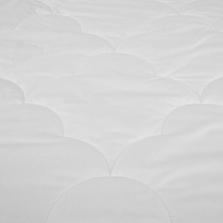 Summer Weight Quilt Bianca