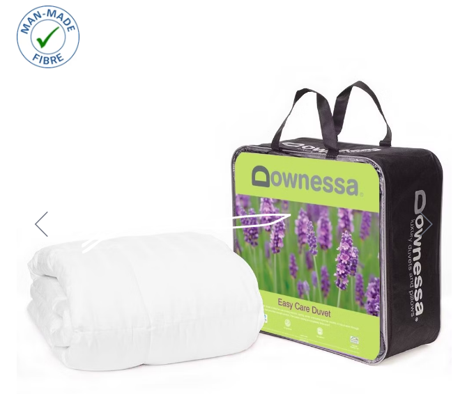 Downessa Easy Care Quilt by Downia