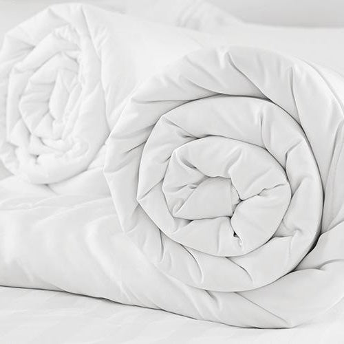 Luxe Classic Anti-Allergy All Seasons Quilt by TONTINE 